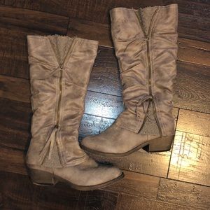 Women’s boots